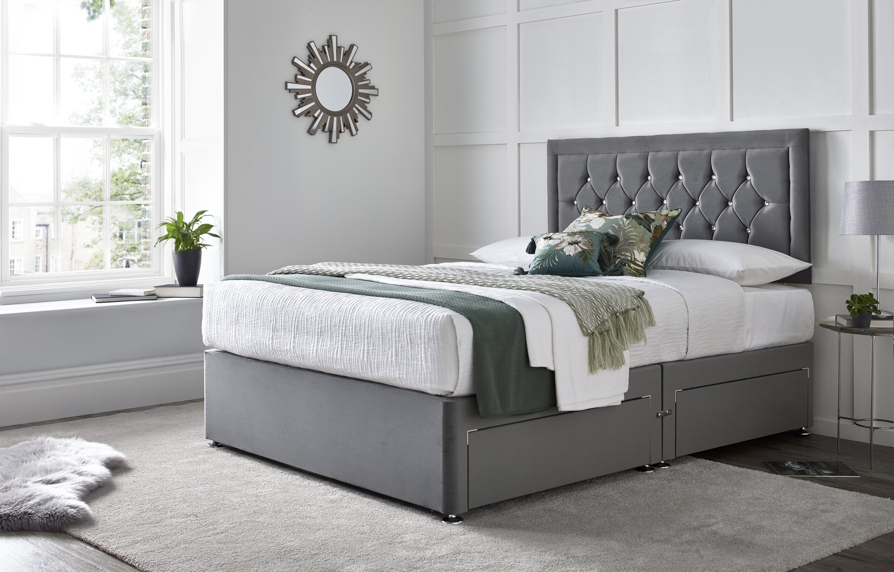 Mulberry Divan